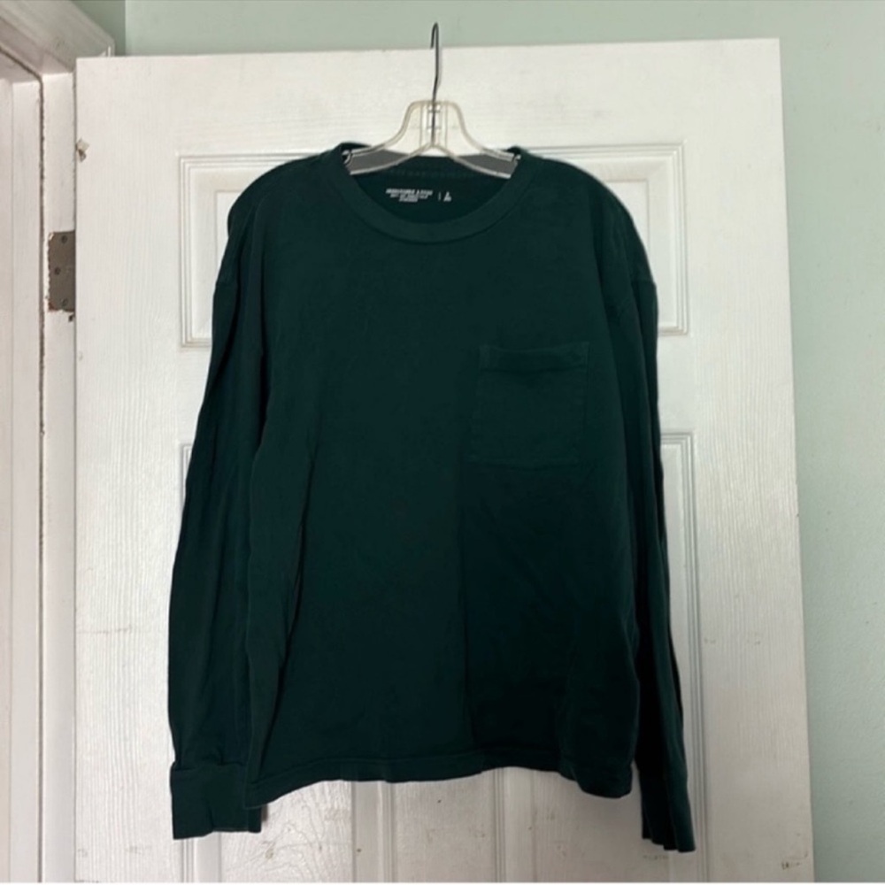 Abercrombie & Fitch Green Long Sleeve Tee